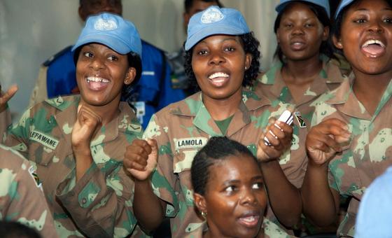 Journée des femmes dans le multilatéralisme : « L’égalité des droits ne peut pas attendre », plaide la cheffe de l’UNESCO